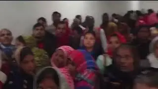 India 🇮🇳 Extremist Hindu VHP-Bajrang Dal members raided a Christian prayer meeting,