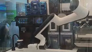 ROBOT 🤖  Making Coffee||Coffee Machine Operated By Robot #robot #technology #tech 