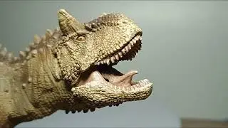 PAPO CARNOTAURUS FIGURE
