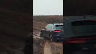 #BMW X6 vs AUDI Q8 ☺ 👀 #Shorts | offroadusa | tiktok | suvbattle | 4x4  | offroad 4x4 usa | car | vs