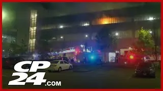 Пострадавших в результате пожара на парковке больницы Берлингтона не сообщается.