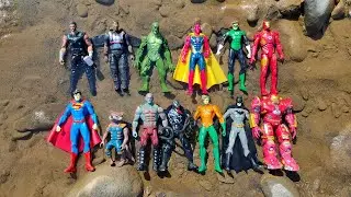 Venom, Spider-man, Vision, Lizard man, Superman, Hulk Buzter, Thor, Batman, Falcon, Avengers toys