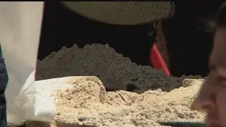 5:30 p.m. report: Cape Coral not giving out sandbags