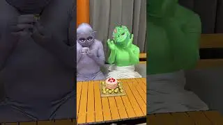 happy birthday to you to you.....