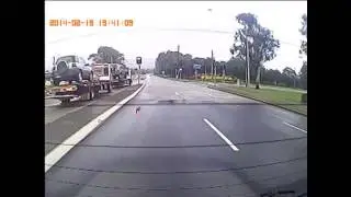 St. Marys NSW accident on Great Western Hwy at Charles Hackett Dr / Pages Rd