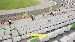 Forum By Nowy Styl &ndash; Stadion Miejski, Rybnik - Wymiana krzesełek [PL]