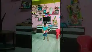 Best Guitar player 🎸🎸🤗😊😂#funnyshorts #youtube #chillmusic #starisborn #hyper #shirtsvideo #support