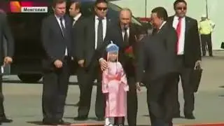 Putin Touching And Kissing Boy's Naked Belly🙈🚨🔞 путин целует мальчика