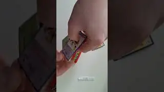 Пакетик с карточками, жвачкой и фишкой покемон pokemon 2001 год.