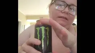 Let's try this strawberry shot monster energy drink 