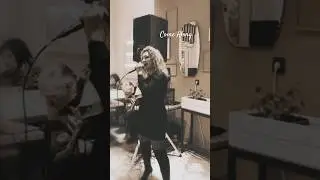 одна из любимейших песен #comealong #music #performance #singer #love #life #woman #dream