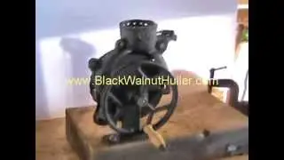 BLACK WALNUT HULLER ~ Hand Crank Husker - www.blackwalnuthuller.com