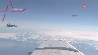 The Su 27 fighter chases F-16 NATO - exclusive