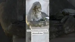Grave of musical immortal&mdash;Brahms whose symphonies & chamber works shaped the Romantic soul of Europe