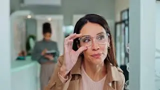 Things Your Eye Doctor Secretly Wants You to Know 👀