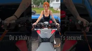 Load and strap my bike with me ✨ #ladybiker #bikergirl #bikelife #motorcycle #aprilia #biker