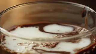 Chocolate Milk Splash 4K | Cinematic Food B-Roll&rdquo;