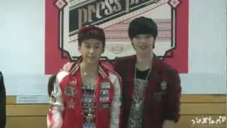 120921 BTOB 종로 팬싸인회 4개국어 하는 육성재S2