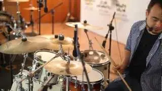 Drumvolution Masterclass: The Gospel Drumming Day 1 (HD)