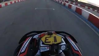 Karting Angel Burgueño - Adelanto a 15 en la primera vuelta - 30 Nov