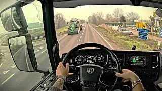 A bordo di un camion Viaggio in silenzio  #camionista #camion #autostra #lavoro #ultimo12metri