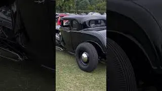 Beautiful Ford Hot Rod Arriving At Classic Car Show @fordfever2724