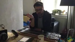 Basic C6th pedalsteel instruction. Lesson One.
