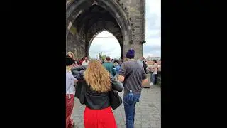 @BlazingBaldie crosses Charles Bridge chasing weed smoke, photobombing tourists, & shading Germans.
