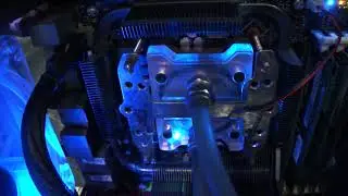 Intel&reg; Core&trade;2 Extreme 處理器QX9775