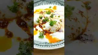 Turkish style poached eggs 🍳 Delicious and easy! #turkishcuisine #recipe #&ccedil;ılbır