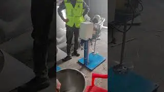 Handover of Two Pneumatic Lifting Agitators for Flexible Production Operations