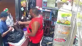 Gold chain snatched by man posing as customer: