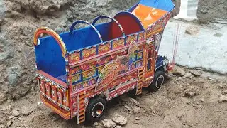 RC MINIATURE BEDFORD ROCKET TRUCK AND DECORATION
