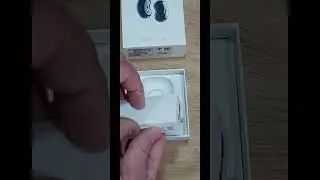 Unboxing The Samsung Galaxy Buds Live Earbuds