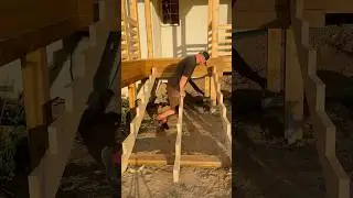 Когда нет широкой доски для косоура#diy #своимируками #construction