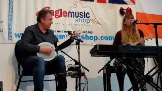 Gayle Skidmore & Jens Kruger 