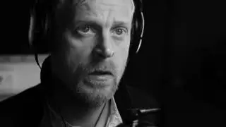 Interview med skuespiller Carsten Bj&oslash;rnlund om indl&aelig;sningen af SORT STJERNE