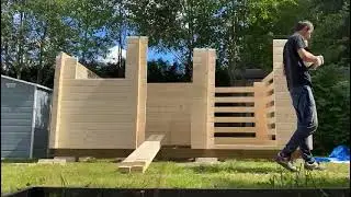 Процесс сборки хозблока для дачи на участке от компании Wood Village