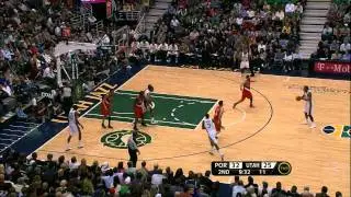 Derrick Favors Aerial Assault