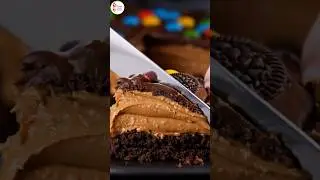 5 Simple Steps to Make a DELICIOUS Reese's & Oreo Peanut Butter Lasagna #cooking #food #shorts