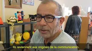 Il sillonne la France pour vendre des objets vintage