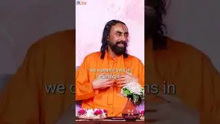 THIS Is WHY Everyone Should Do CHARITY 💰💰💰 RULES For Charity In Vedas | Swami Mukundananda #shorts