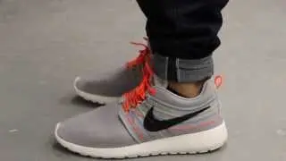 Nike Rosherun Dynamic Flywire QS On-feet Video at Exclucity