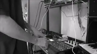 ELECTRIBE 2 & Mam mb33 - Hardware acid tekno - Sad story