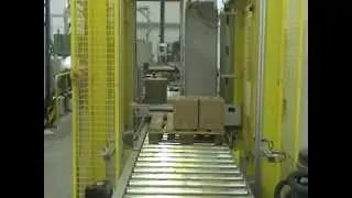 K&Auml;PPNER Verpackungslinie mit Kartonaufrichter, Klebemaschine und Portalpalettierer