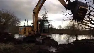 Quoisley mere studio digging