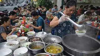 Phát hiện quán phở tái bò viên 35k/tô khách đông không đủ chỗ ngồi ở Sài Gòn