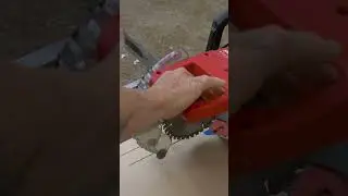FrogTape for clean cuts. #handytip #tips #tidbits #short @frogtape