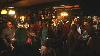 Red River Singers - Grandfathers Clock (Henry Clay Work)