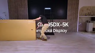 Unboxing the 105&rdquo; 5K UHD Signage QPDX-5K | Samsung
